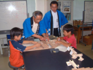 段返り人形工作教室の様子