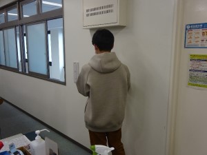 校内放送を用いての学生大会