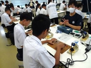 電気情報工学科①