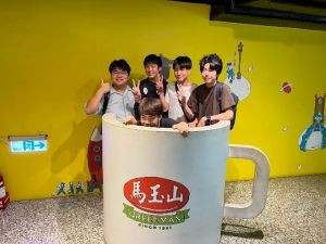 馬玉山観光工場（パイナップルケーキ工場）見学