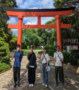 日本人村