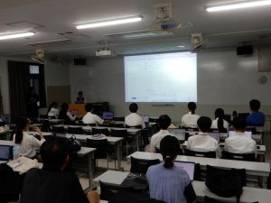 報告会の様子