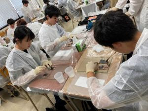 スーパーキャパシタ製作の様子